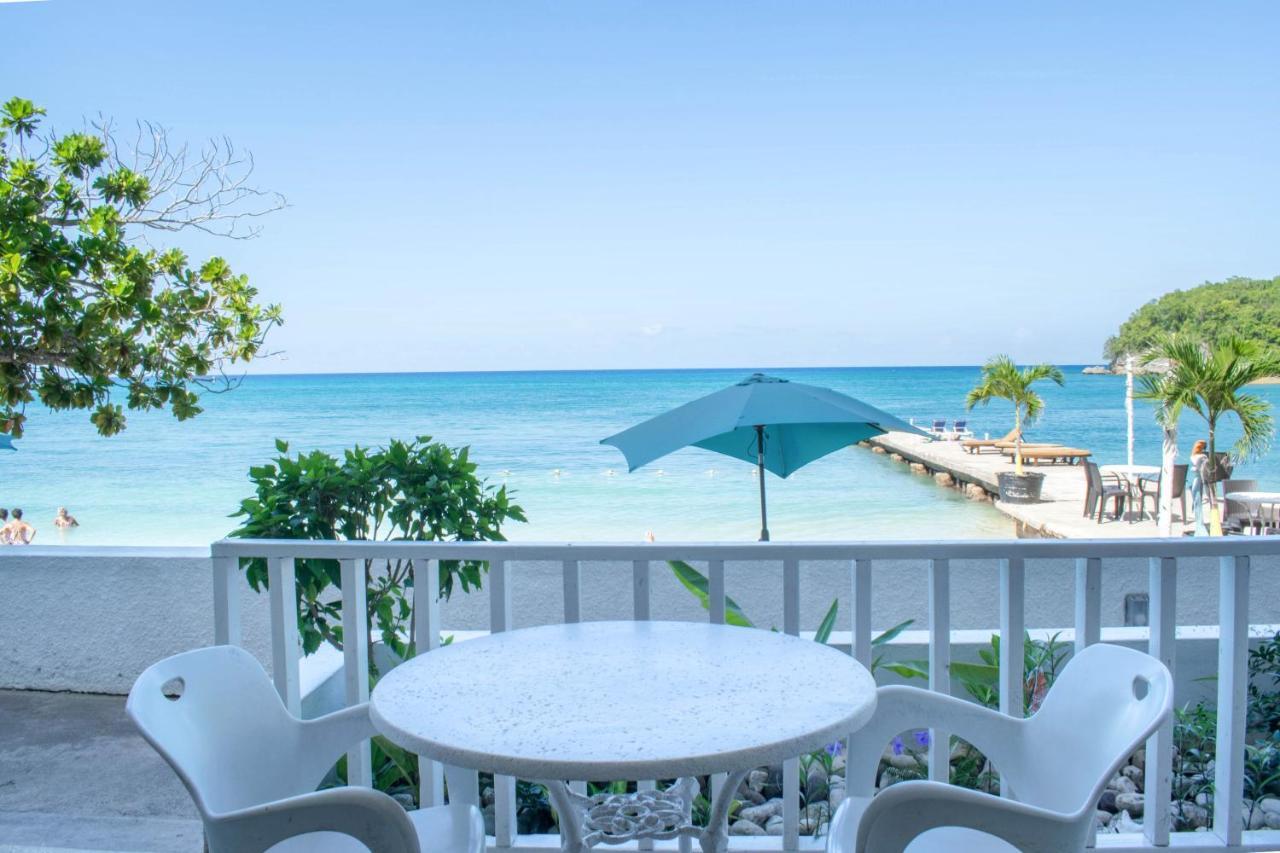 Beach Front Hotelオーチョ・リオス エクステリア 写真