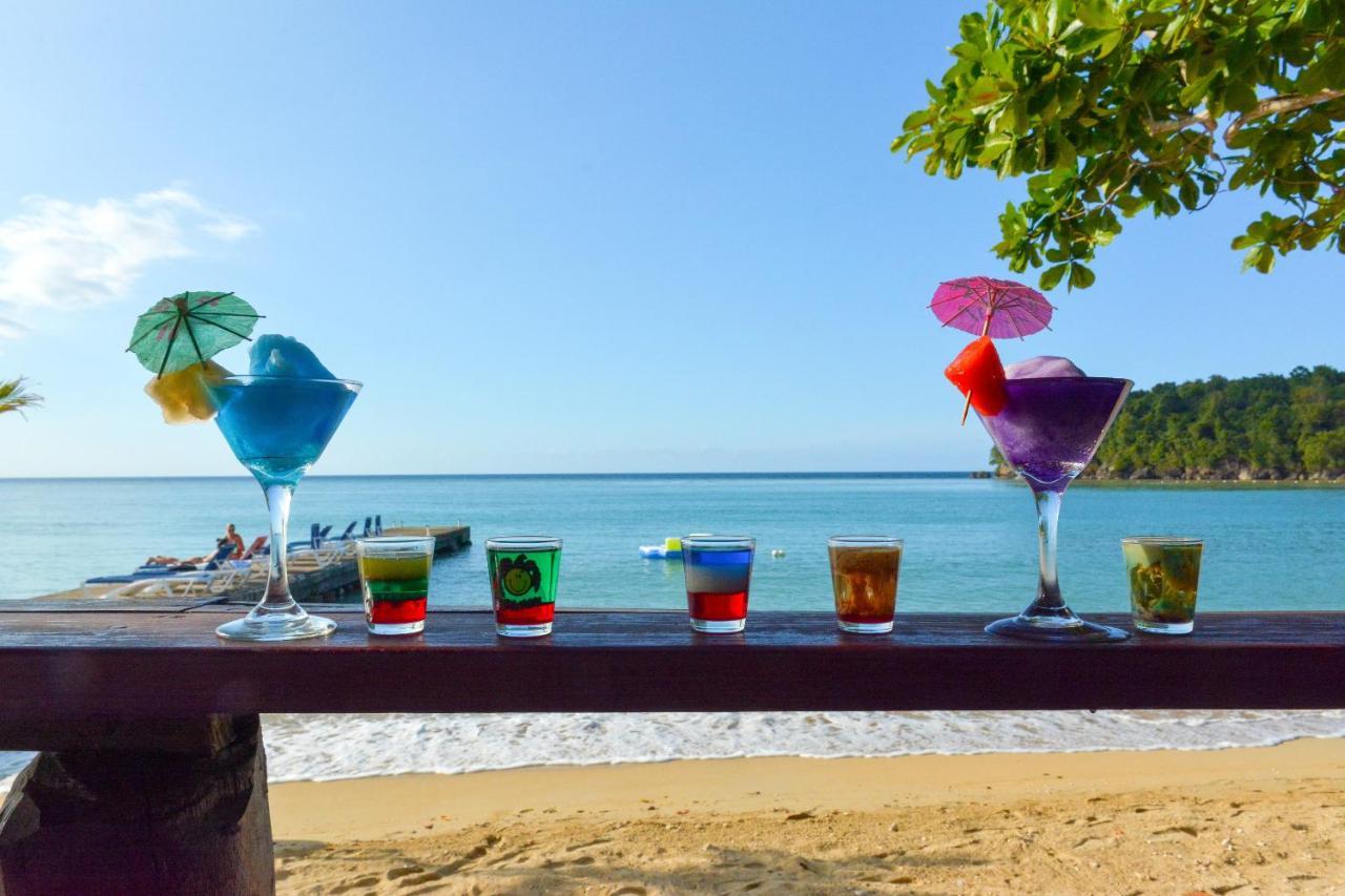Beach Front Hotelオーチョ・リオス エクステリア 写真